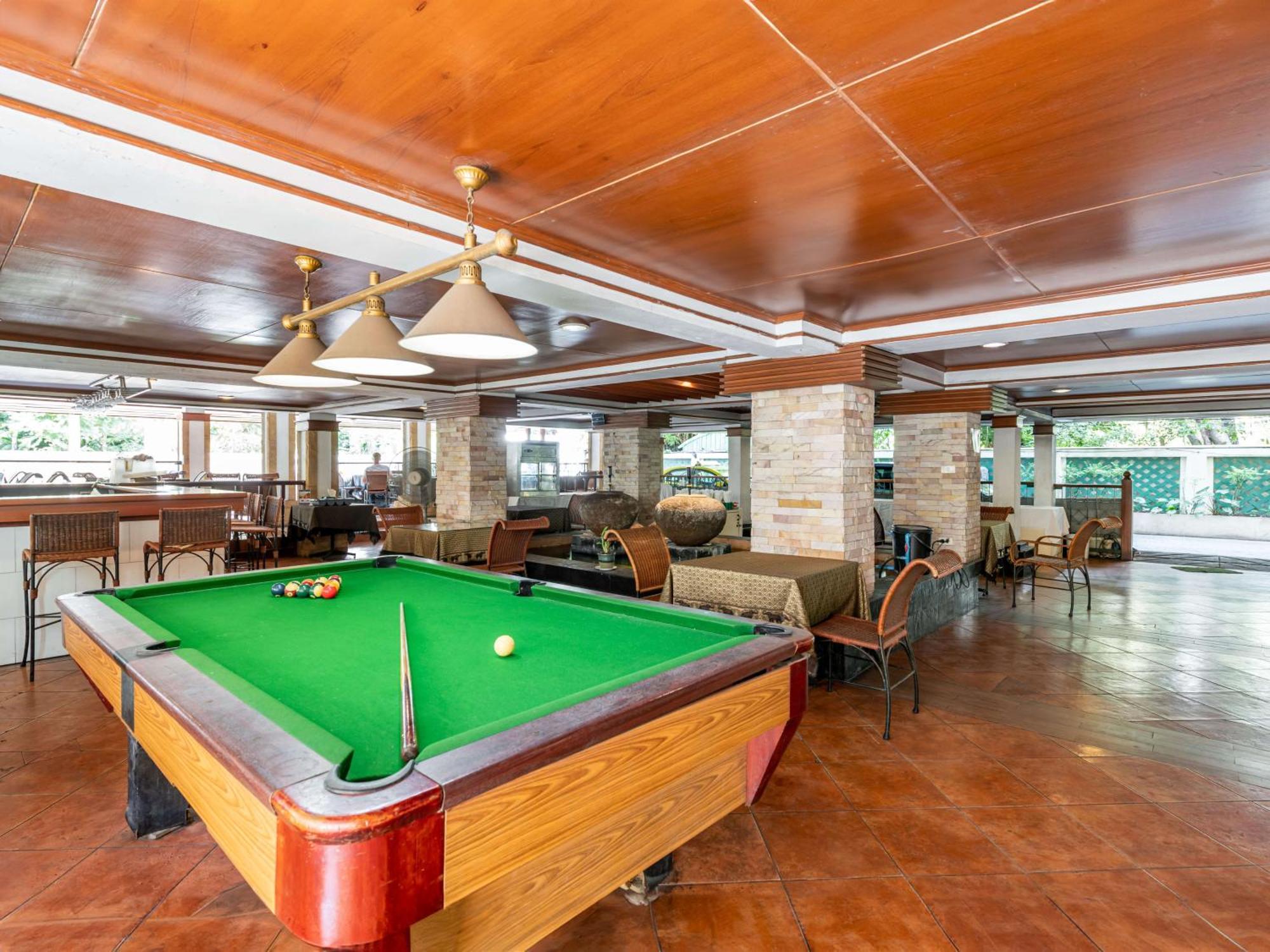 Royal Ivory Sukhumvit Nana Khách sạn